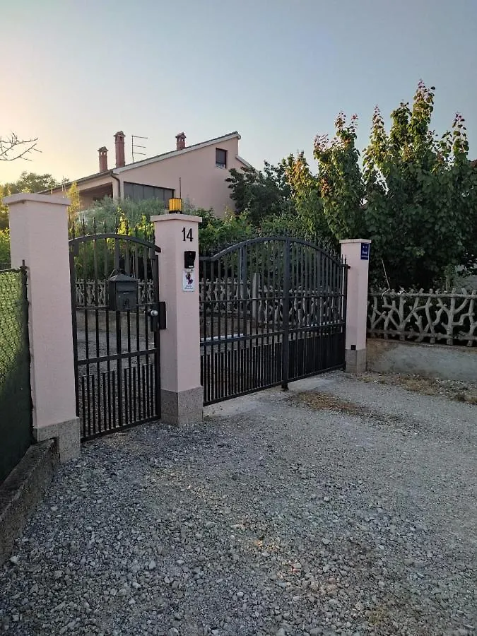Apartment Appartamento Da Vjeri Pula